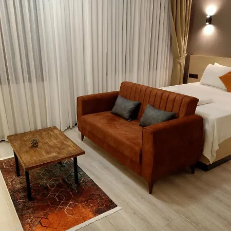 New Falcon Hotel apartamentowy 2*