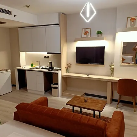 New Falcon Apart-hotel *